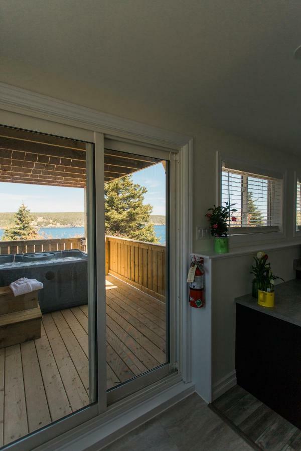 Whale House Guest House Mobile Екстериор снимка