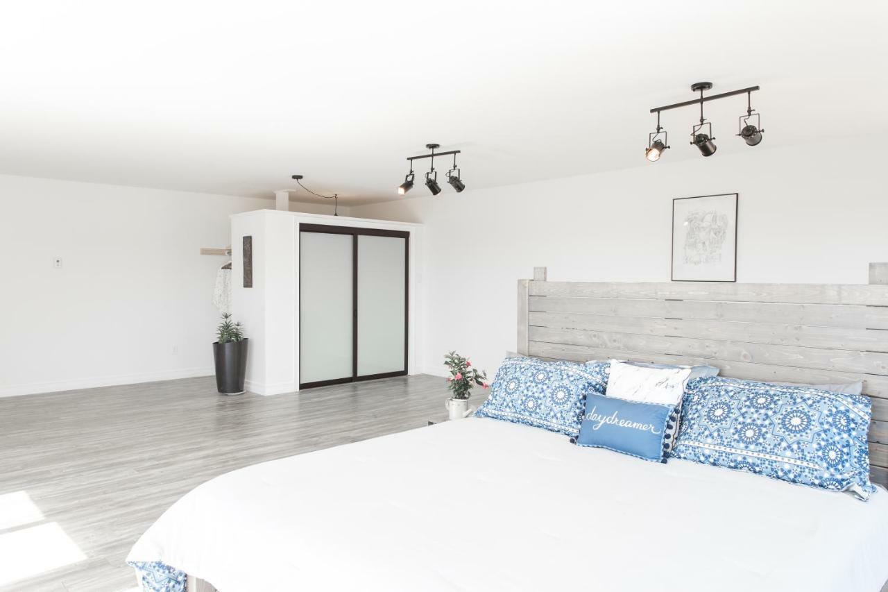 Whale House Guest House Mobile Екстериор снимка