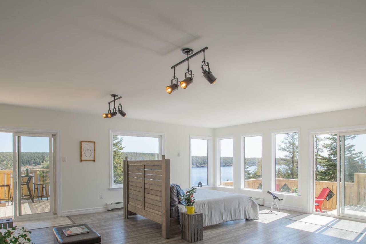 Whale House Guest House Mobile Екстериор снимка